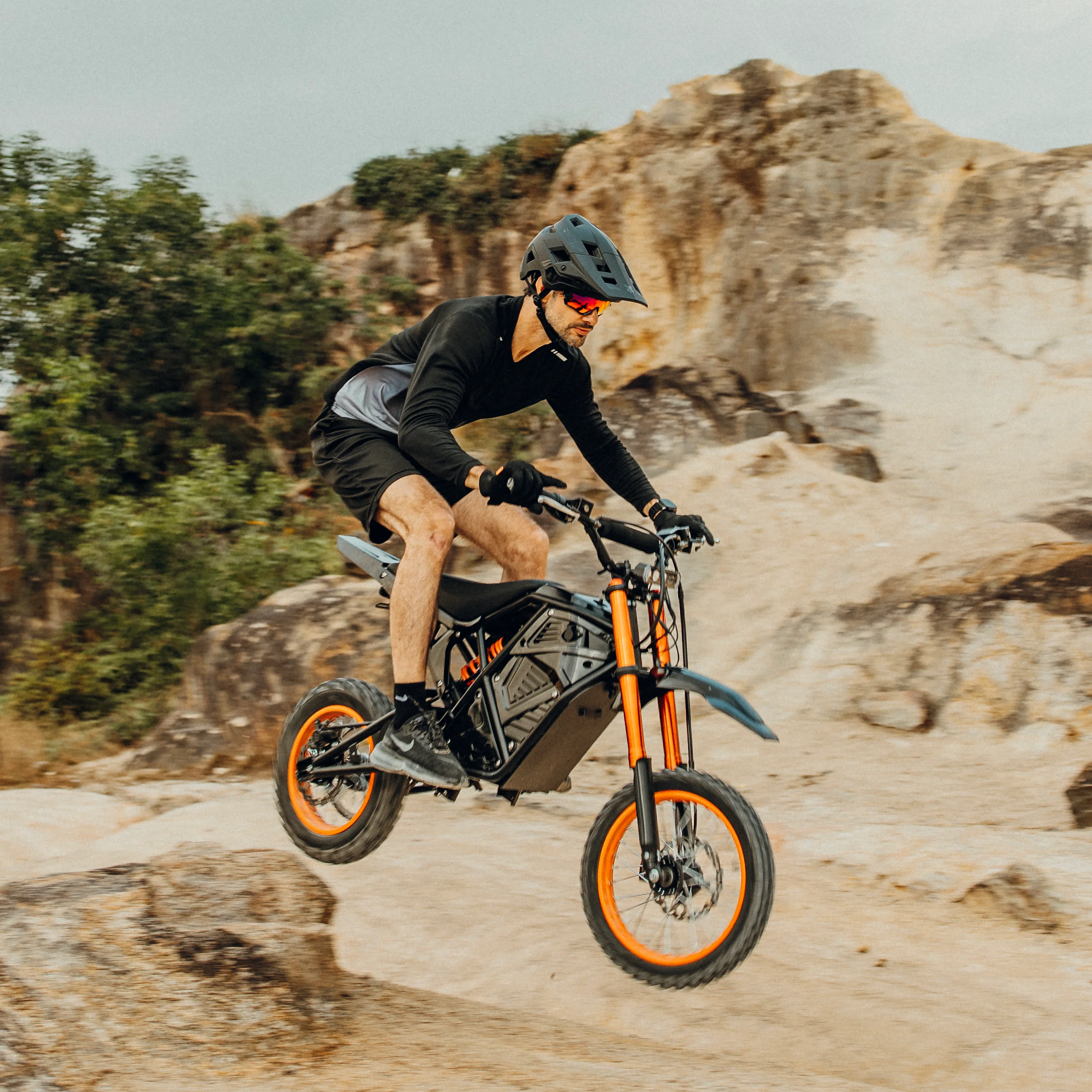Vela E5 Dirt Electric Bike for Kids & Adults - Image 10